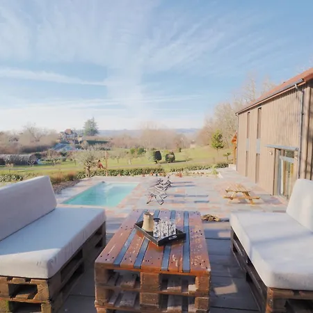 Maison Typique Du Perigord, Sechoir A Tabac Avec Piscine Chauffee Holiday home *