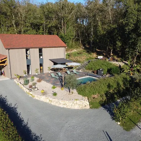 Vakantiehuis Maison Typique Du Perigord, Sechoir A Tabac Avec Piscine Chauffee