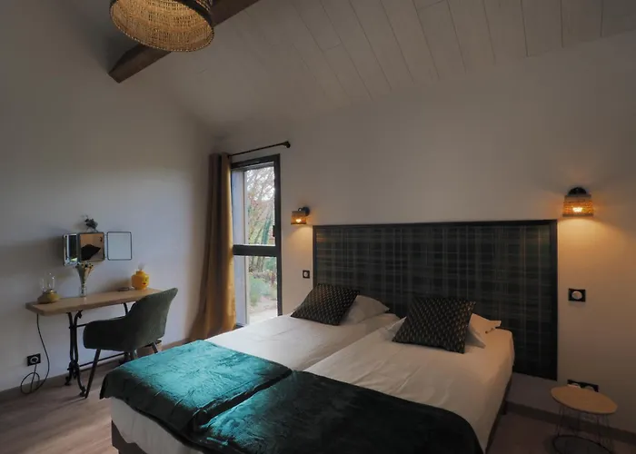 Maison Typique Du Perigord, Sechoir A Tabac Avec Piscine Chauffee * Marnac