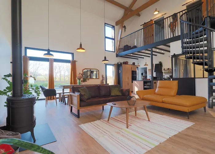 Maison Typique Du Perigord, Sechoir A Tabac Avec Piscine Chauffee بيت للعطل