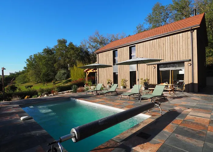 بيت للعطل Maison Typique Du Perigord, Sechoir A Tabac Avec Piscine Chauffee